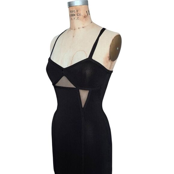 BEBÉ Black Mesh Panel Bodycon Dress
Size Small - Picture 4 of 7